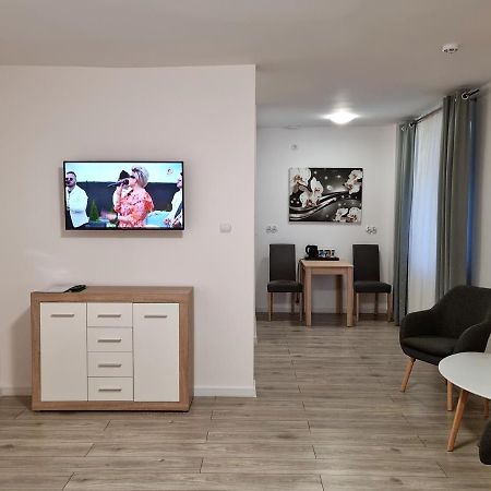 H2U LUX Hostel Dla Ciebie Mlawa Zewnętrze zdjęcie
