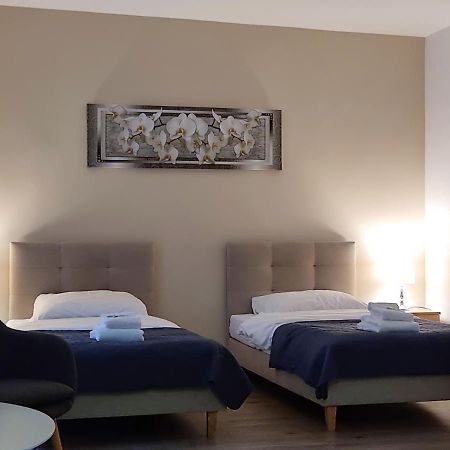 H2U LUX Hostel Dla Ciebie Mlawa Zewnętrze zdjęcie