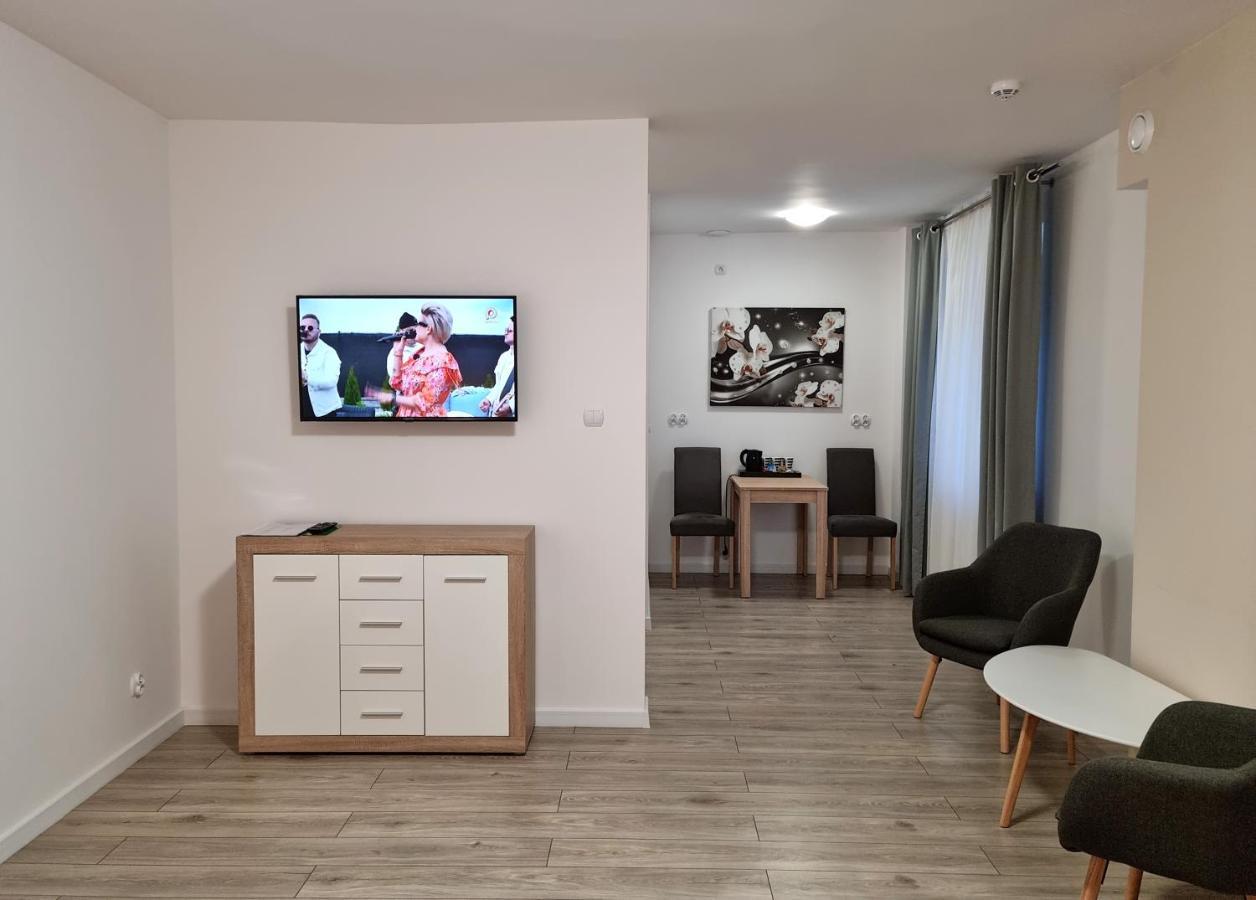 H2U LUX Hostel Dla Ciebie Mlawa Zewnętrze zdjęcie